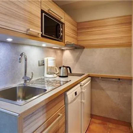 Apartment Scenic Le Mediterranee - 2 North Independent Kitchen *